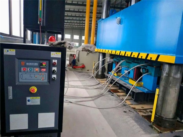 油溫機(jī)在使用之前需要檢查哪些？核實(shí)廠家與機(jī)器